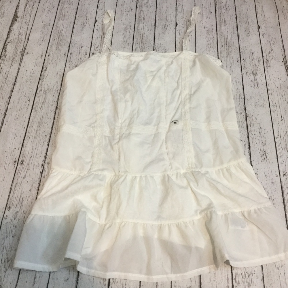 NWT Aeropostale white strappy tank with lace Medium